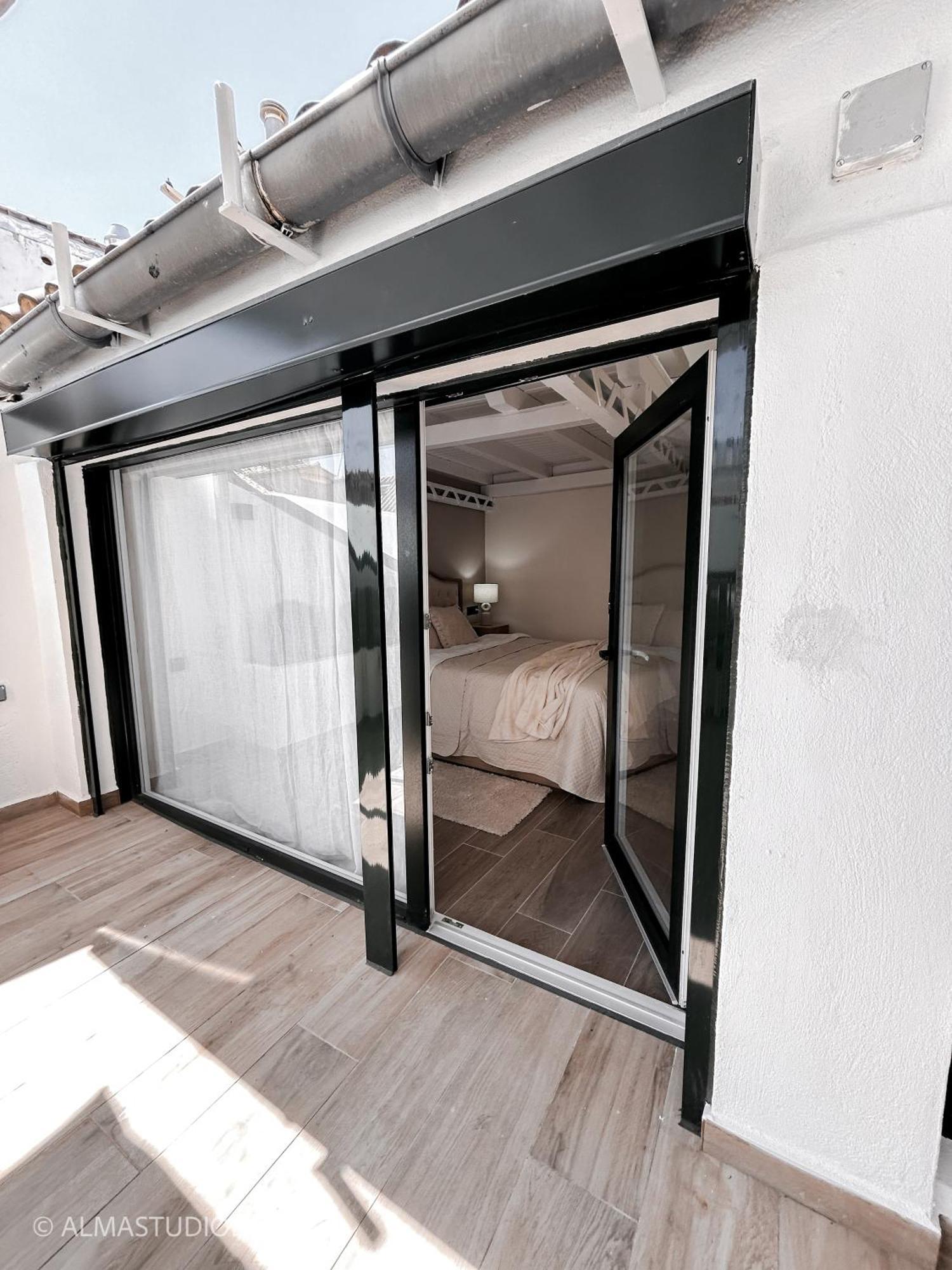 Luxe At The Clouds Of Madrid! Atico C Fuencarral Apartment Екстериор снимка